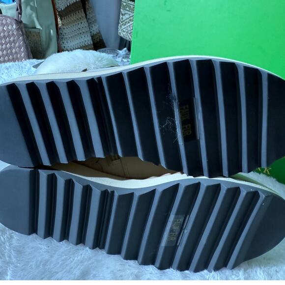 Kate Spade Maira S370758 Off White Hiking Boot 8.5M Box included NEW - Picture 4 of 5